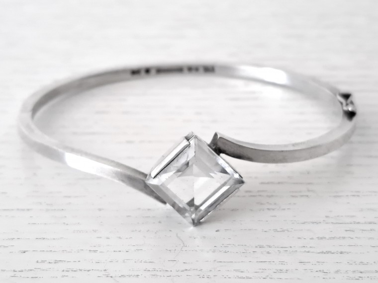 ARMRING m BERGKRISTALL, STIGBERT HERIBERT ENGELBERT STHLM 1945